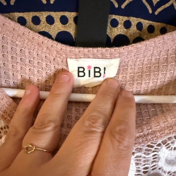 BiBi Lace Accent Short Sleeve Top in Tan - Picture 5 of 6